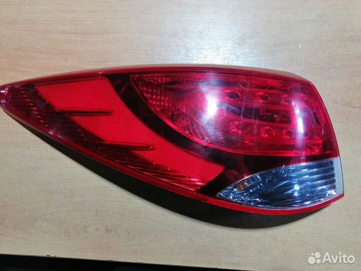 Фонарь задний левый наружный Hyundai IX35 10-15г