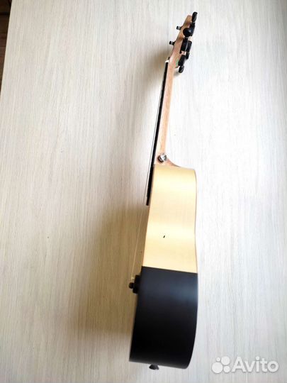 Гитара укулеле