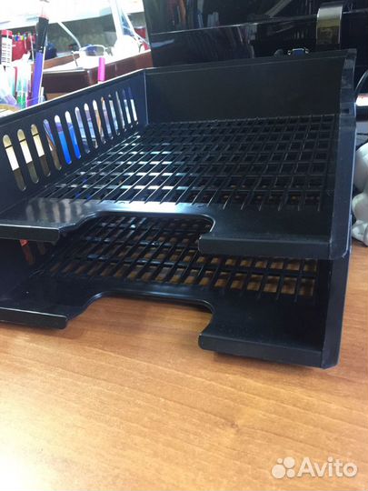 Лоток для бумаг на стол. Канцтовары