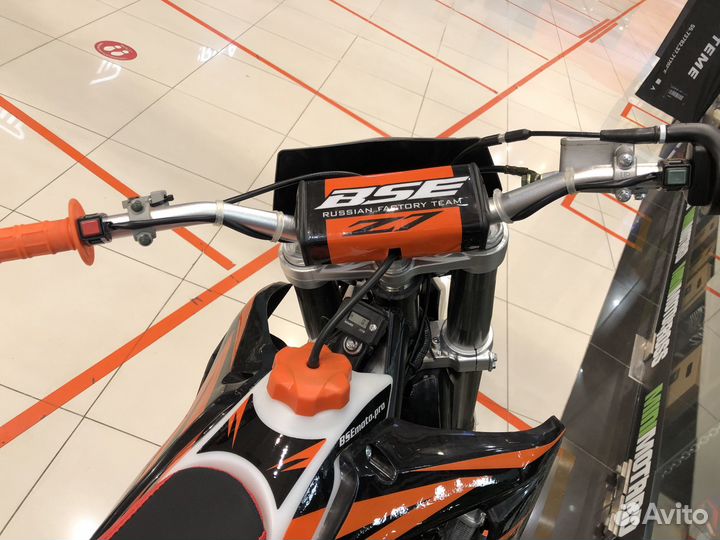 Кроссовый мотоцикл BSE Z7 300 E 21/18