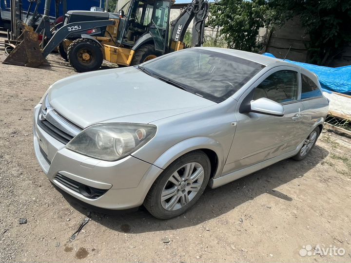 Запчасти на Opel Astra H 2008г
