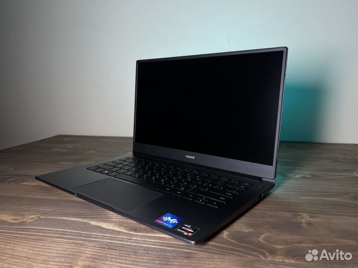 Honor MagicBook 14(r7 5700u/16/512/ENG)