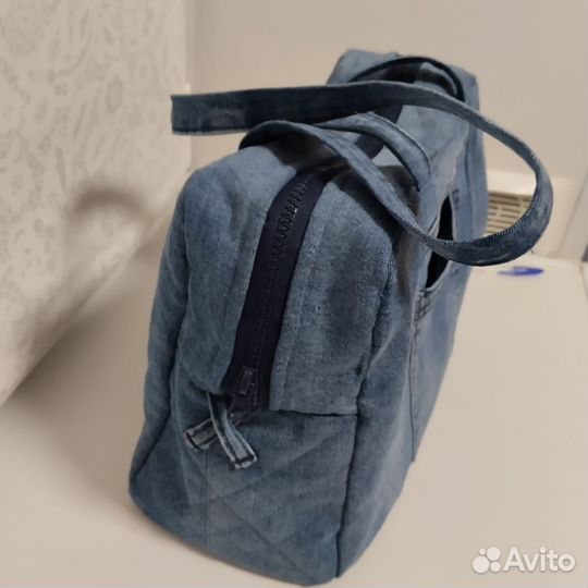 Сумочка вместительная из джинсы
