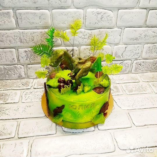 Торт с динозаврами в Самаре на заказ