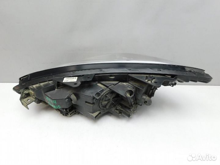 Фара правая Kia Quoris