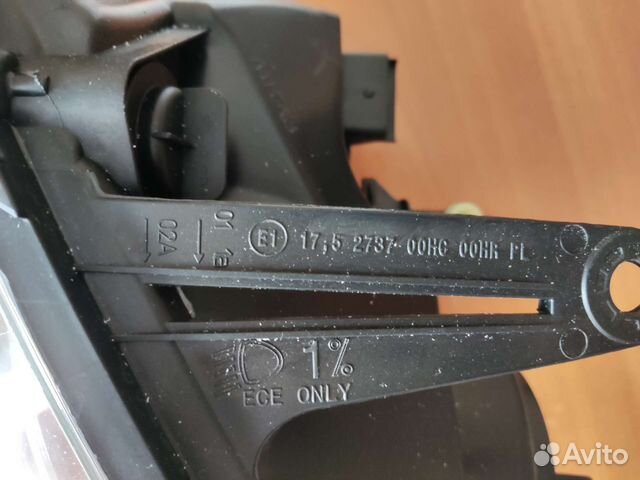 Renault Duster I фара левая