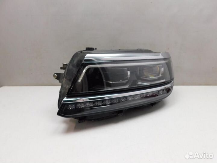 Фара левая Volkswagen Tiguan