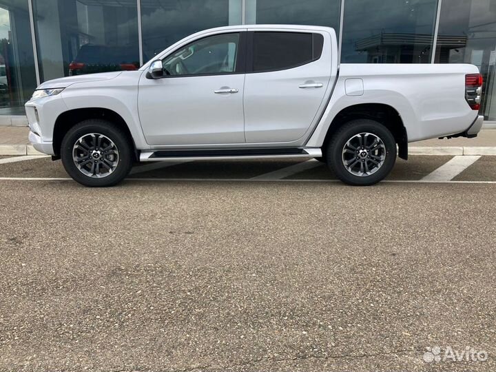 Mitsubishi L200 2.4 AT, 2022