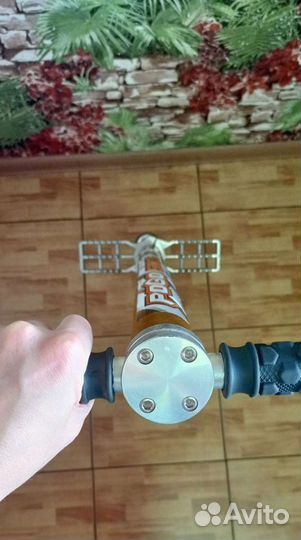 Кузнечик Pogo stick