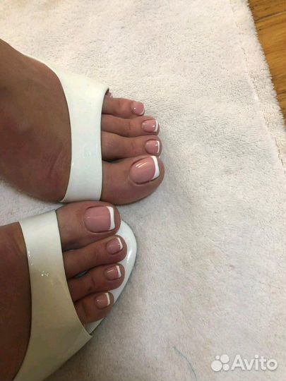 Маникюр и педикюр