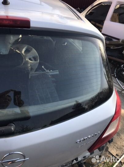 Крышка багажника на opel corsa D