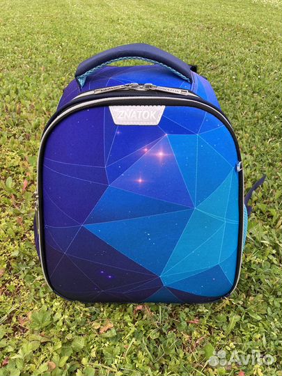 Рюкзак школьный znatok