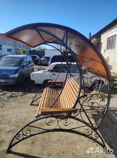 Кованая качель во Владимире