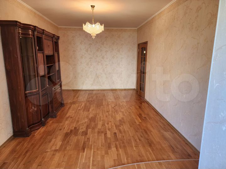 2-к. квартира, 77,9 м², 2/9 эт.