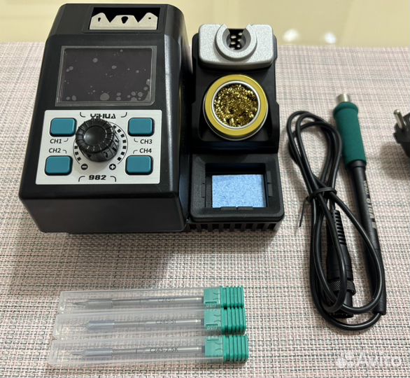 Паяльная станция Yihua982 c245