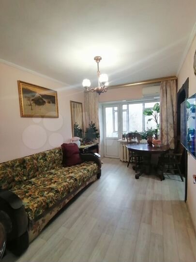 3-к. квартира, 55 м², 3/4 эт.