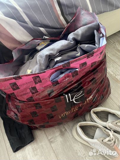 Пакет вещей мужских и обувь женская