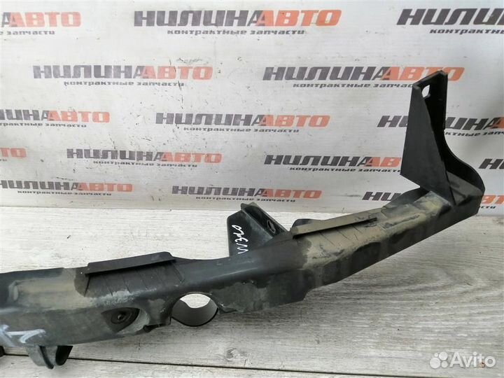 Кронштейн фары правый бмв Е90