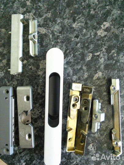 Замок для изделий из пвх и алюминия