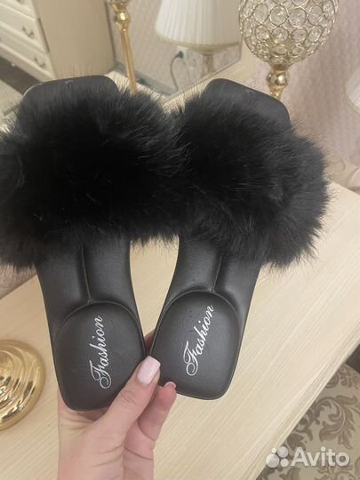 Шлепки женские новые 36