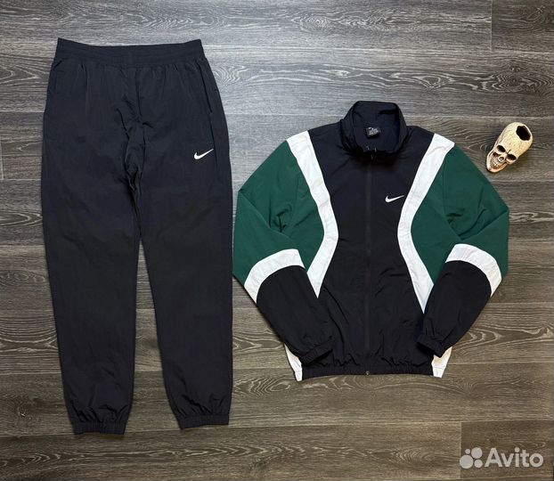 Спортивный костюм мужской Nike