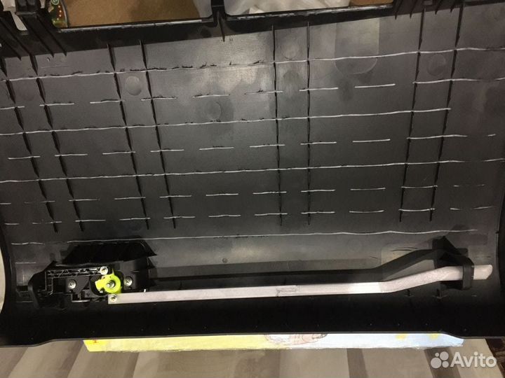 Комплект тяг бардачка Toyota Camry