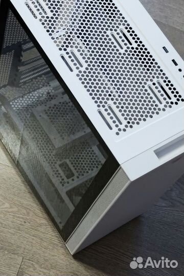 Корпус ZET gaming Rare L2 WG белый