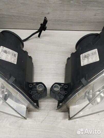 Фара галогеновая Mercedes w 204