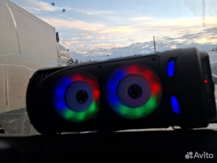 Блютуз колонка