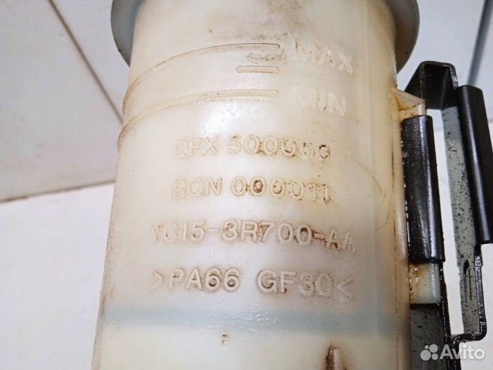 Бачок гидроусилителя Land Rover Discovery 3 2.7