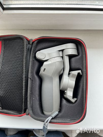 Трехосевой стабилизатор DJI Osmo Mobile 3