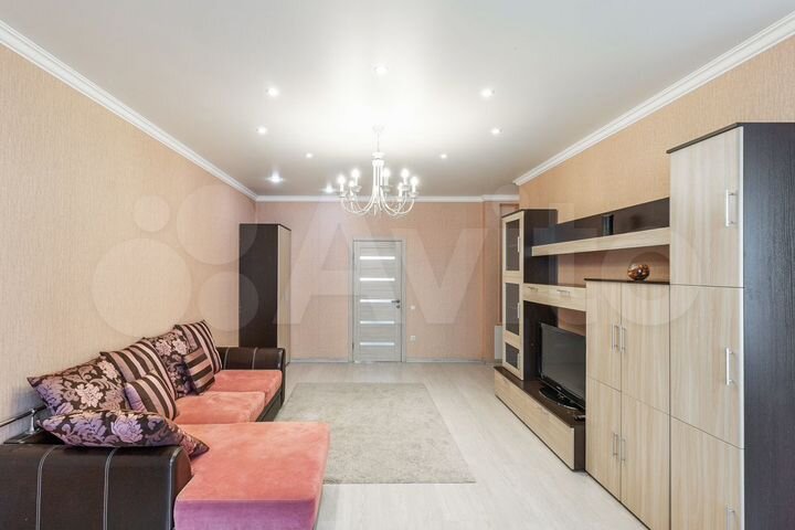 2-к. квартира, 63 м², 3/14 эт.