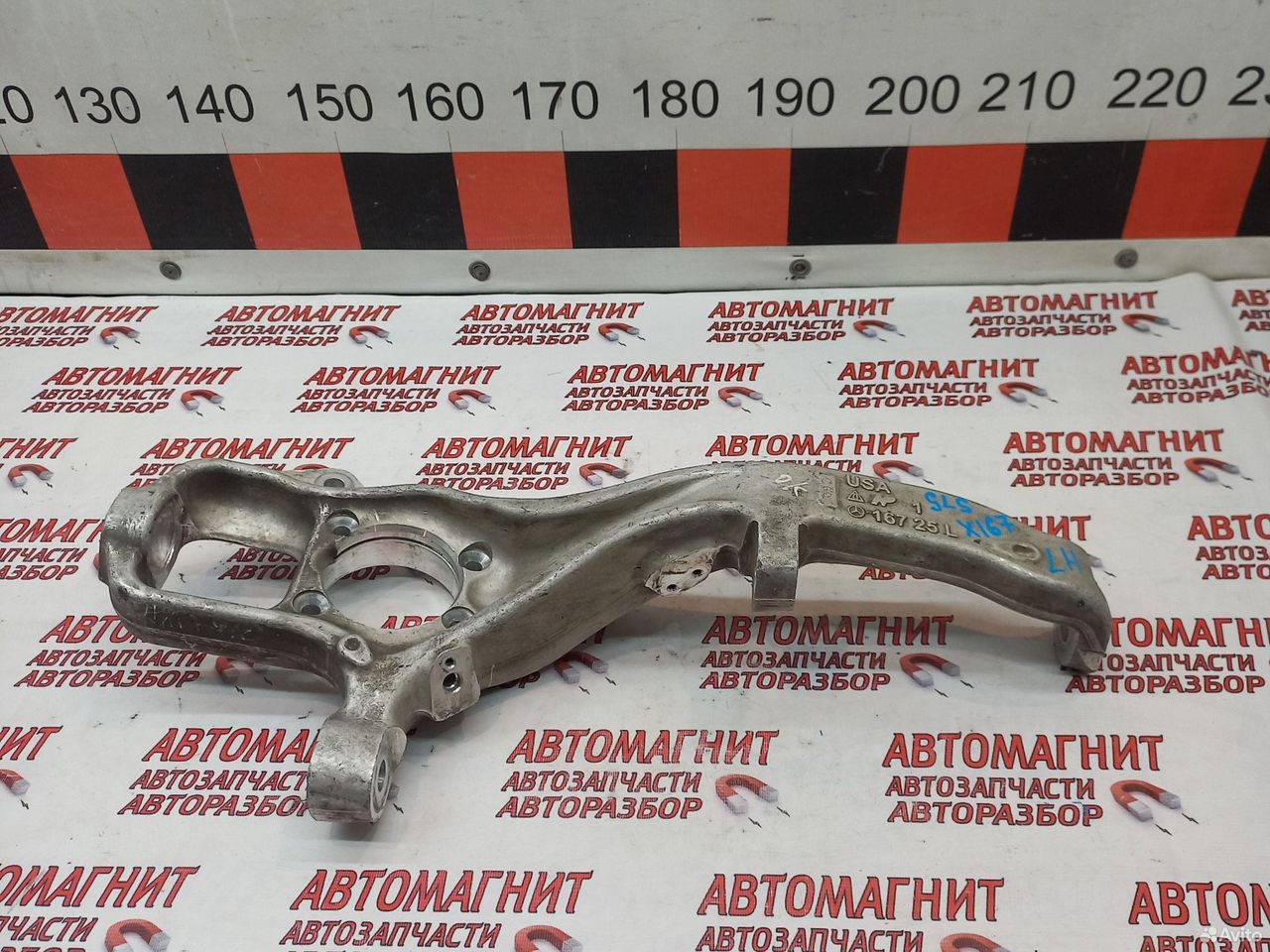 Кулак поворотный левый Мерседес GLS X167 W167