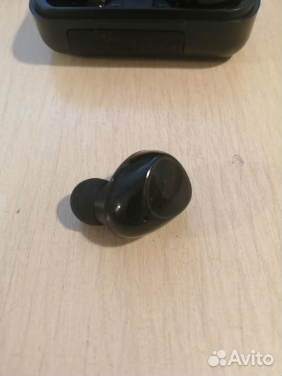 Беспроводные наушники новые