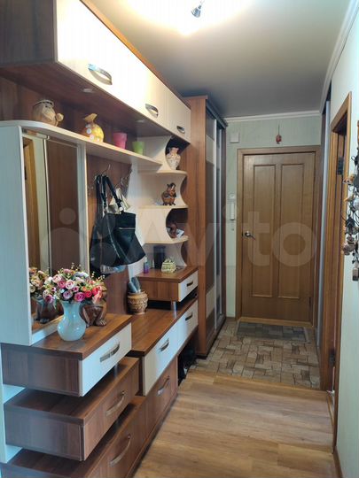 4-к. квартира, 76 м², 8/9 эт.