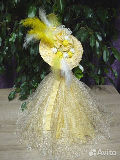 Кукла-шкатулка ручной работы Мисс Элизабет