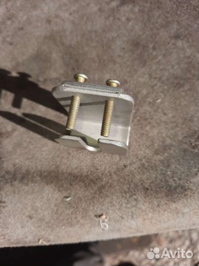 Фиксатор троса МКПП рено