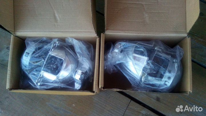 Линзы в фары Toyota Camry 40