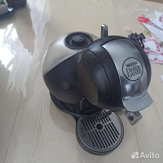 Капсульная кофемашина dolce gusto
