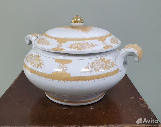 Супница фарфор Royal porcelaine Франция