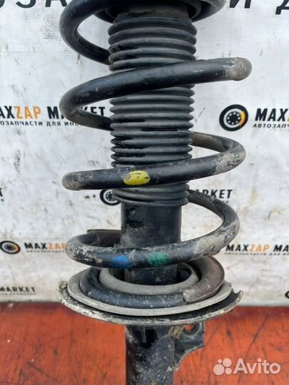 Амортизатор передний левый Kia Sorento 2.4 2019