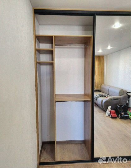 Шкаф купе на заказ с зеркалом