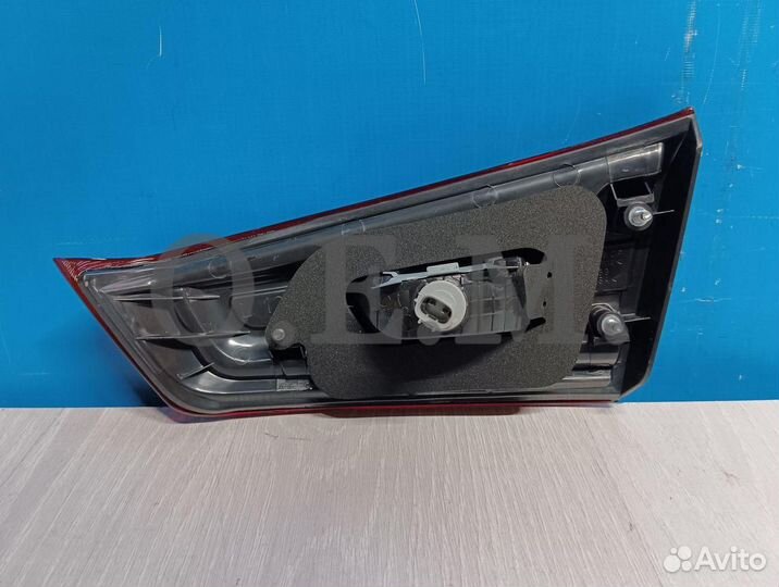 Фонарь левый задний в крышку багажника