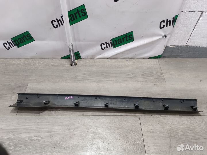 Правая накладка порога для Volkswagen Polo 4