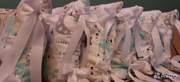 Бортики на детскую кроватку