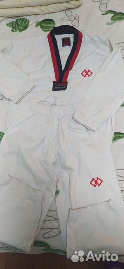 Продам форму для тхэквондо
