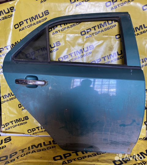 Задняя правая дверь Geely Mk