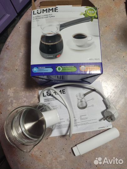 Электрическая кофеварка новая