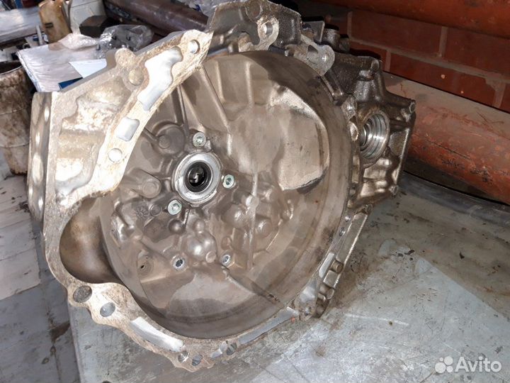 МКПП Toyota Verso 2zrfae - (30300-0F040)