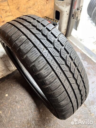 Continental Conti4x4WinterContact 215/60 R17